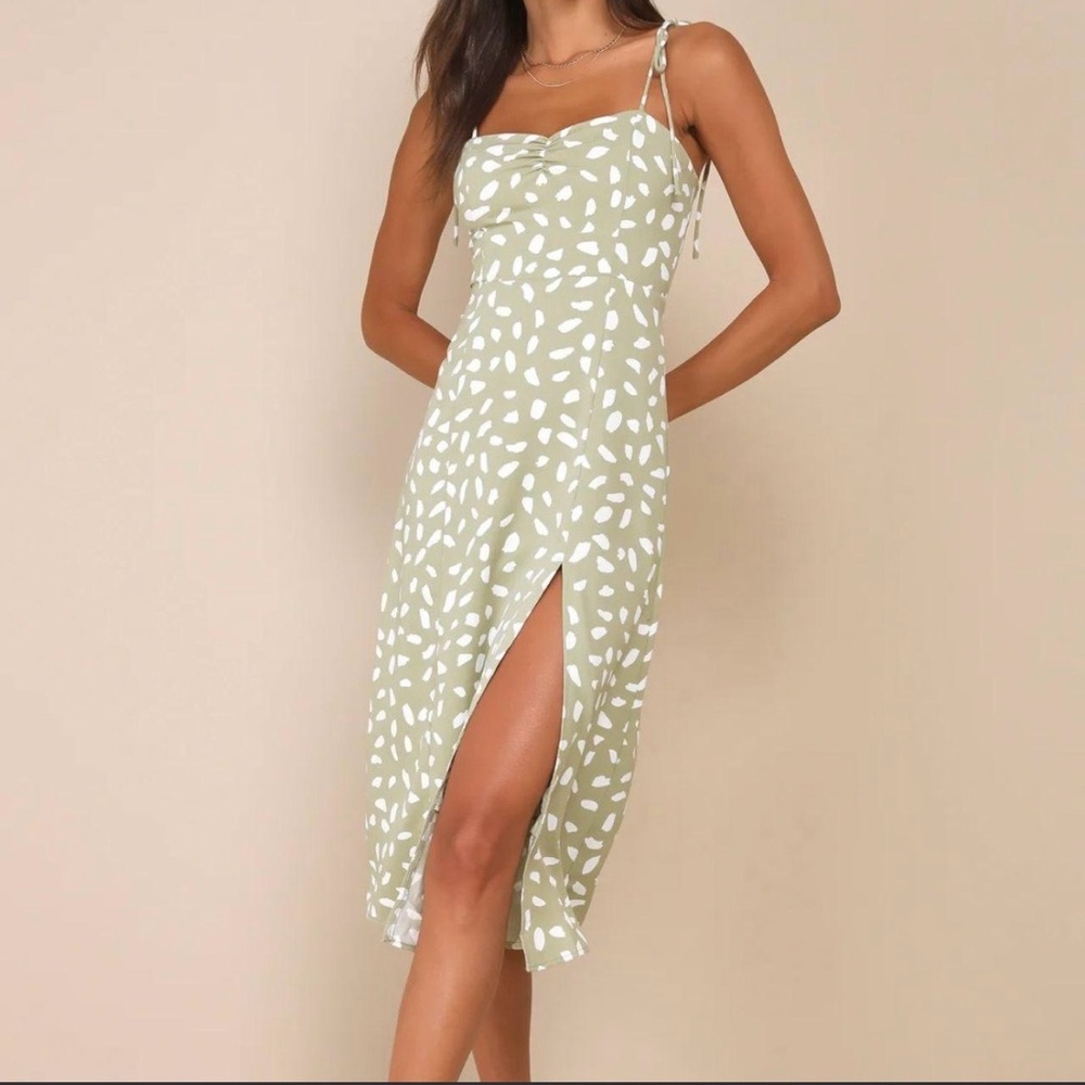 Lulu's Leafy Green and White Midi Dress